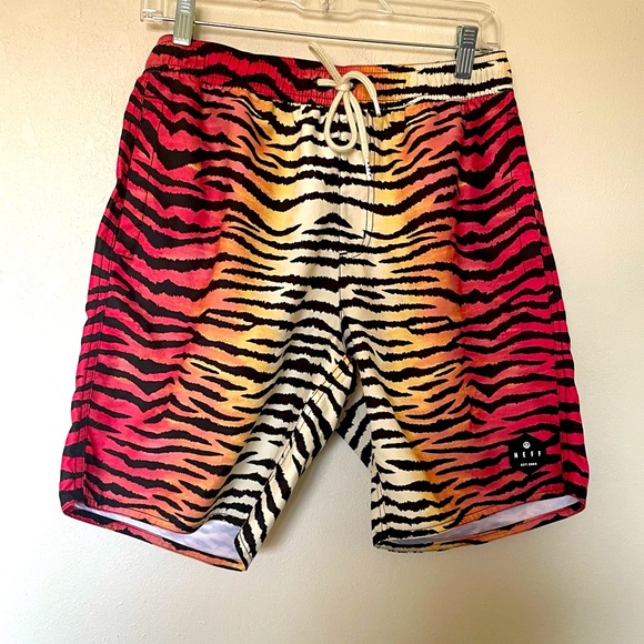 Men’s swim trunks tiger strip Neff - Picture 1 of 4